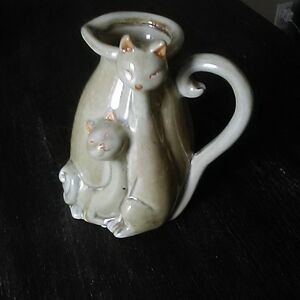 Vitage cat cup